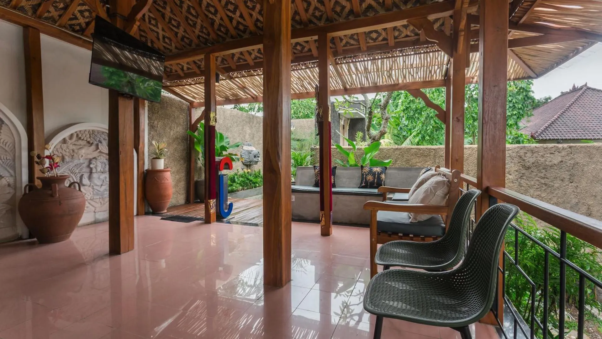 Iconic Lodge Uluwatu