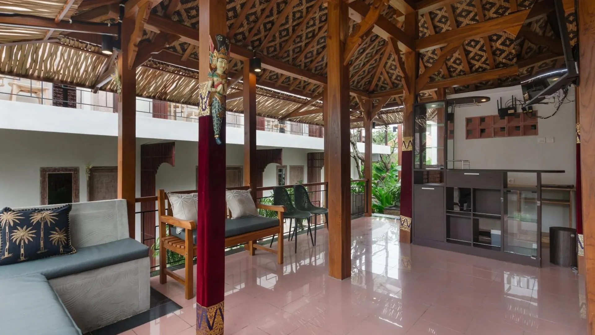 Iconic Lodge Uluwatu Indonesia